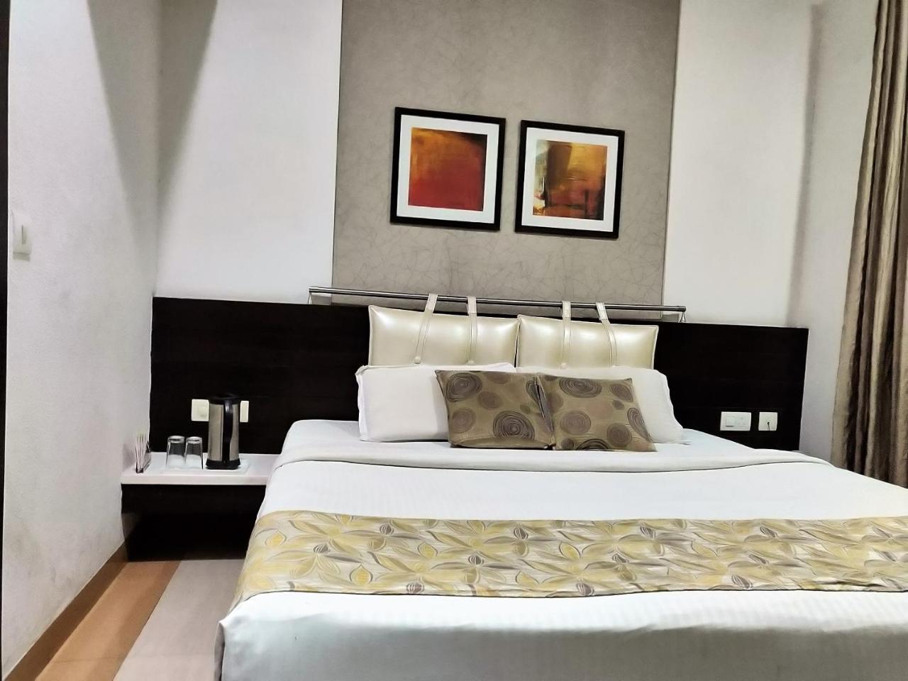 Hotel Rockland 자이푸르 외부 사진