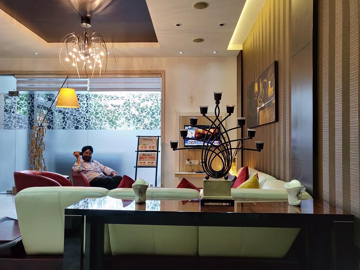 Hotel Rockland 자이푸르 외부 사진