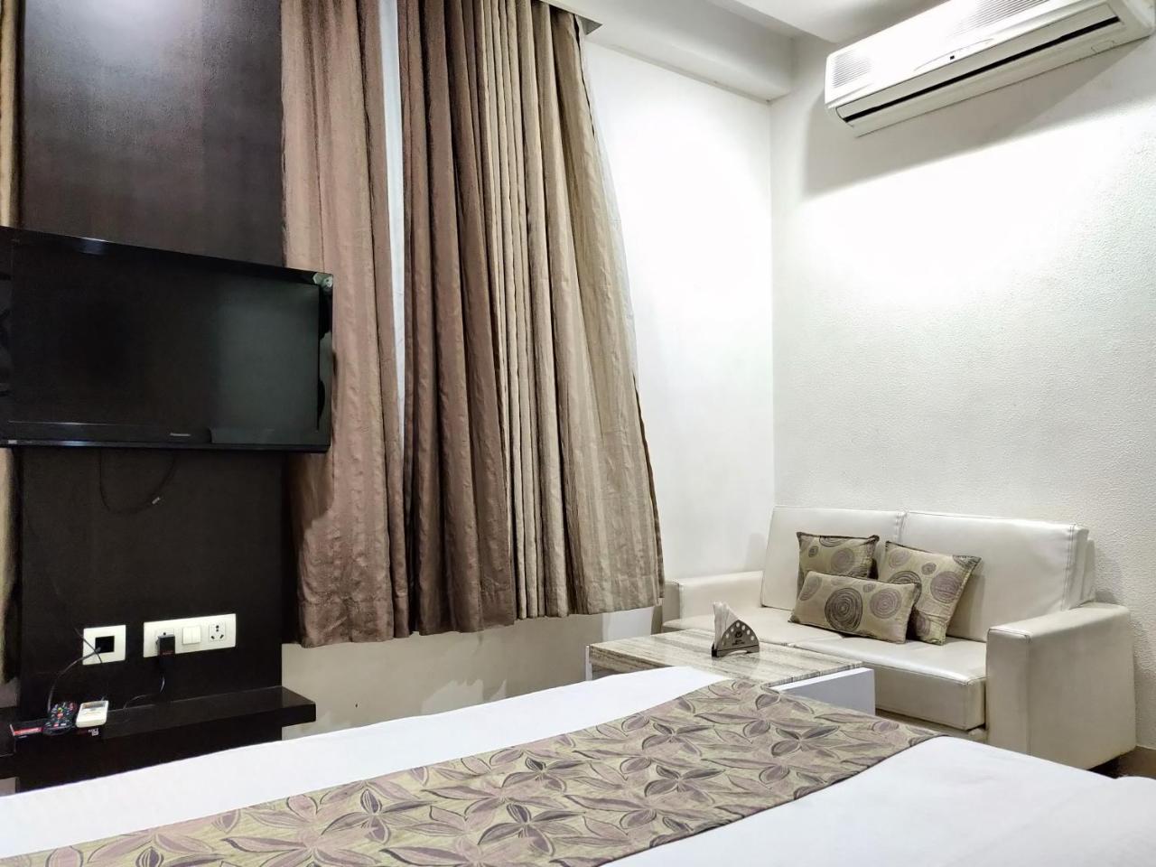 Hotel Rockland 자이푸르 외부 사진